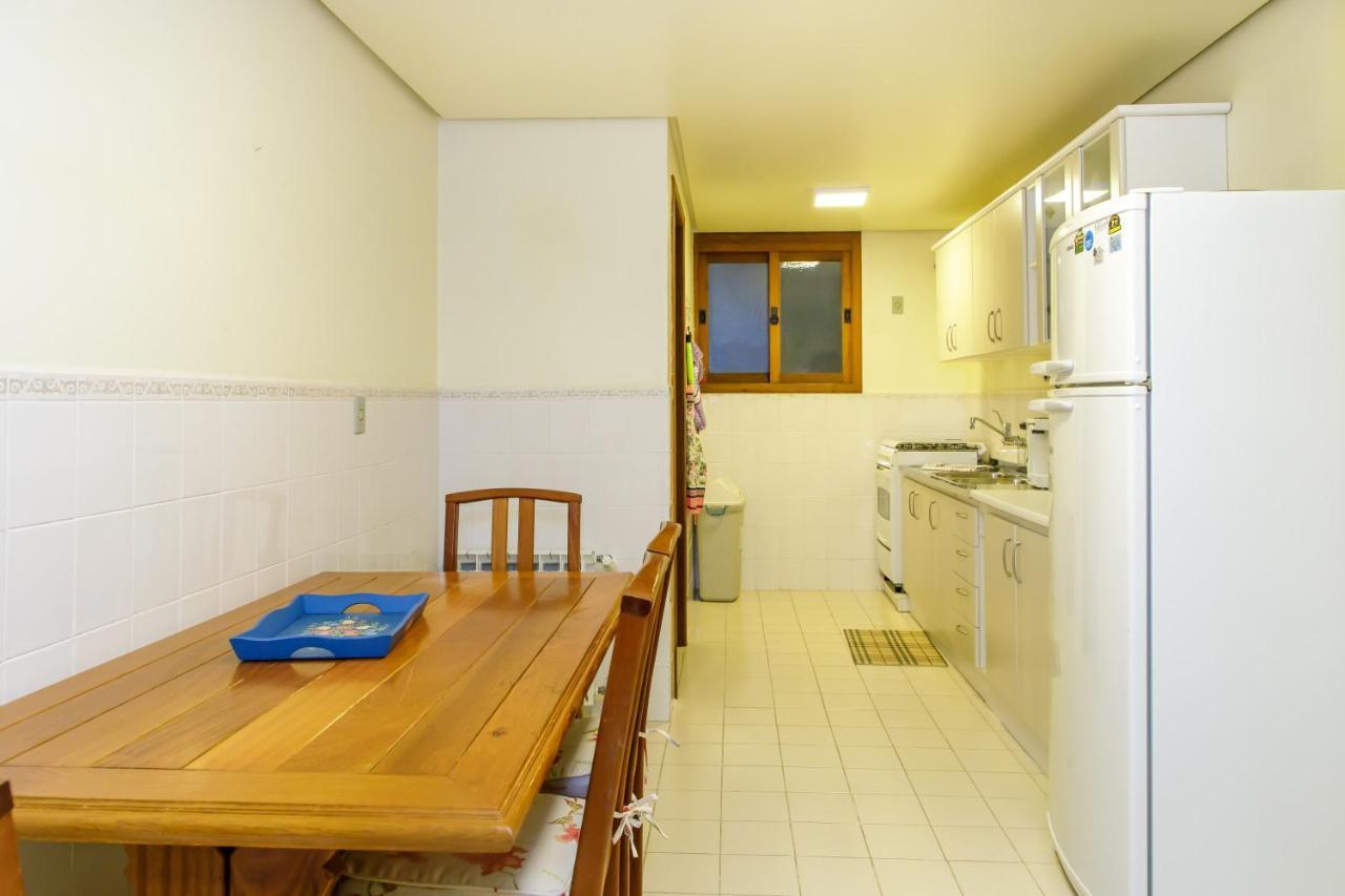 Apartamento amplo e aconchegante na Av das Hortências no centro de Gramado Extérieur photo