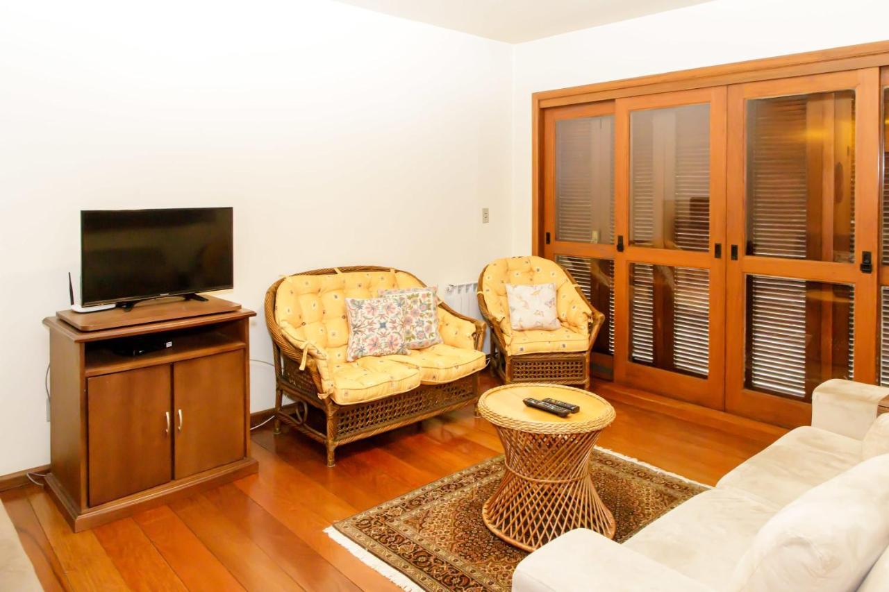 Apartamento amplo e aconchegante na Av das Hortências no centro de Gramado Extérieur photo