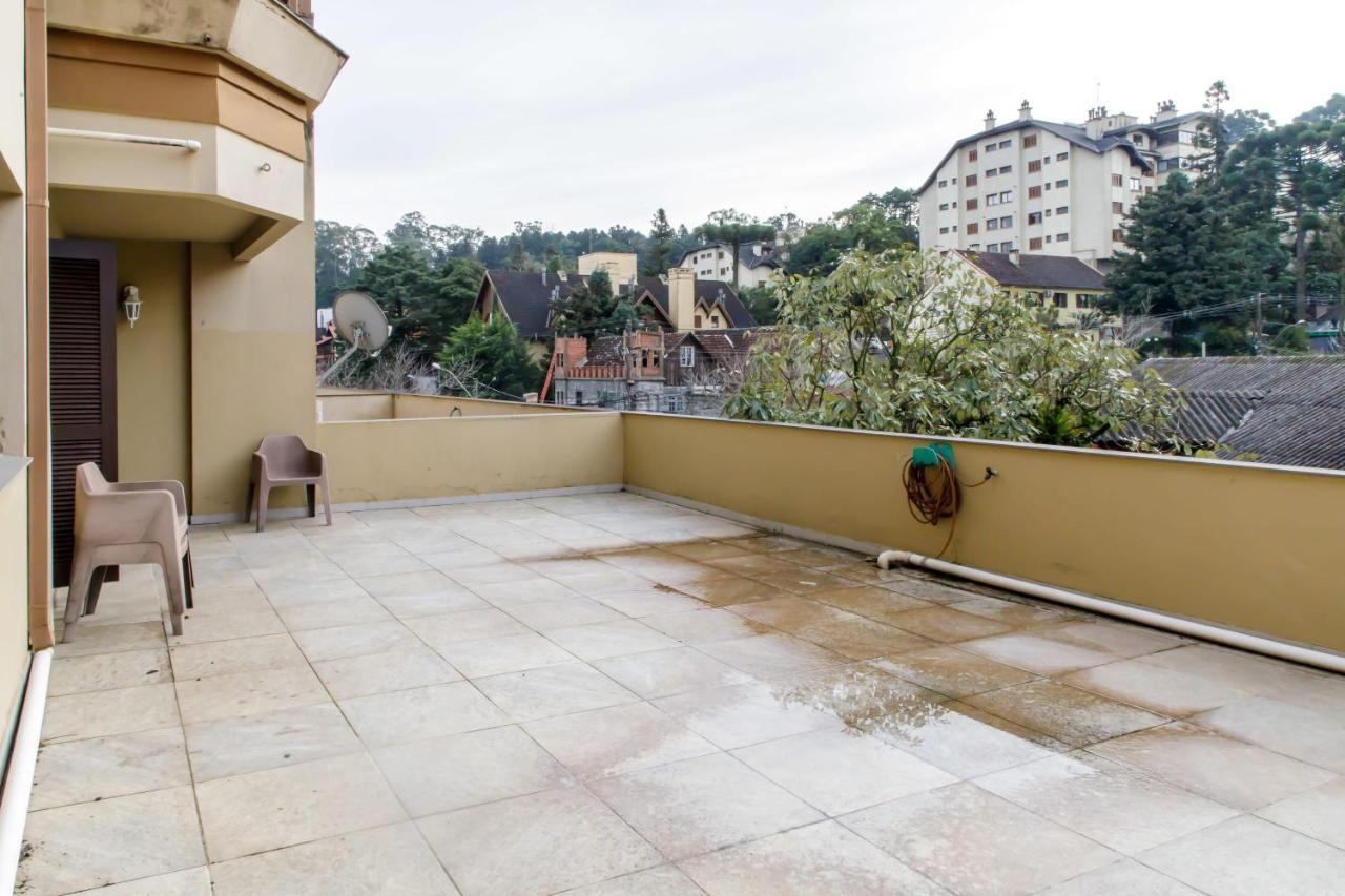 Apartamento amplo e aconchegante na Av das Hortências no centro de Gramado Extérieur photo