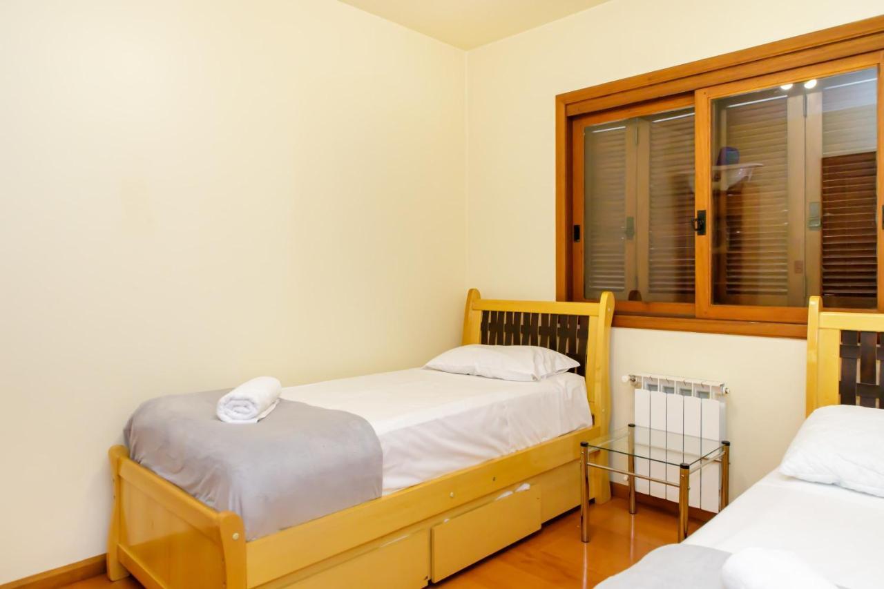 Apartamento amplo e aconchegante na Av das Hortências no centro de Gramado Extérieur photo