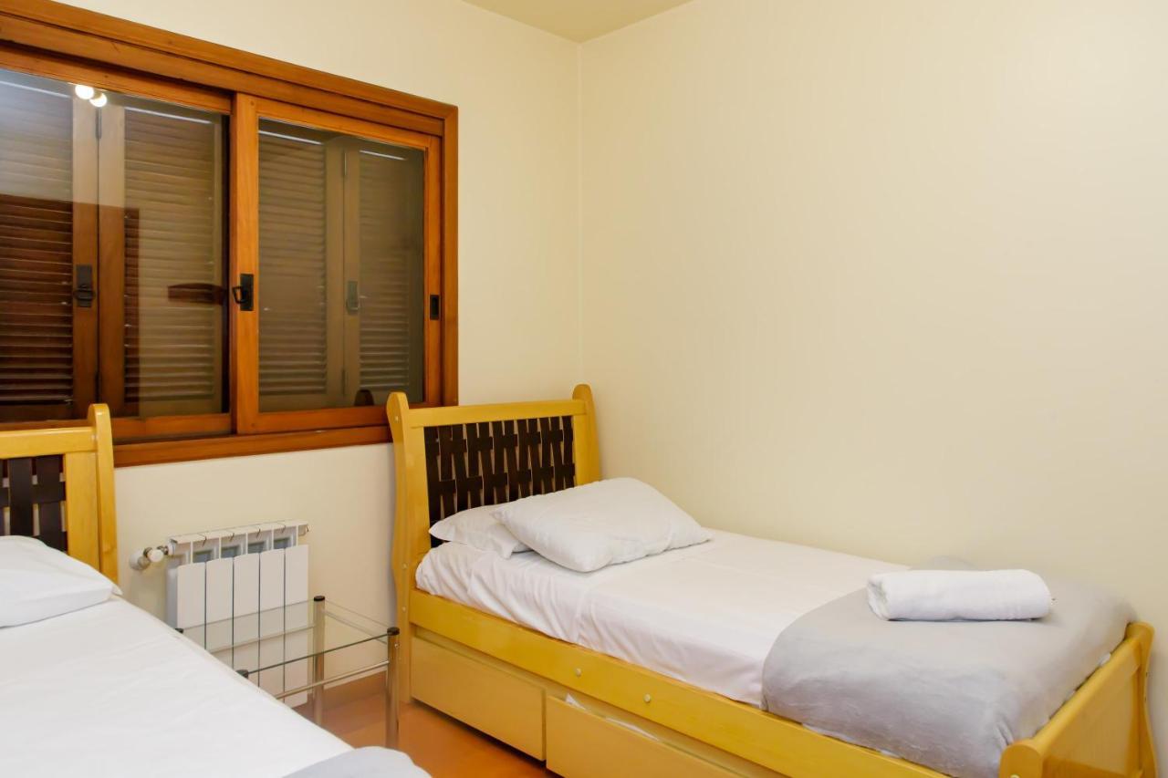 Apartamento amplo e aconchegante na Av das Hortências no centro de Gramado Extérieur photo